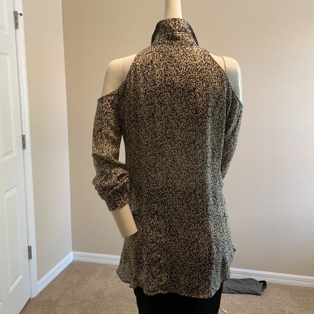 PARKER Silk Button Down Collared Blouse Shirt Cold Shoulder Asymmetrical Top XS - Picture 7 of 10